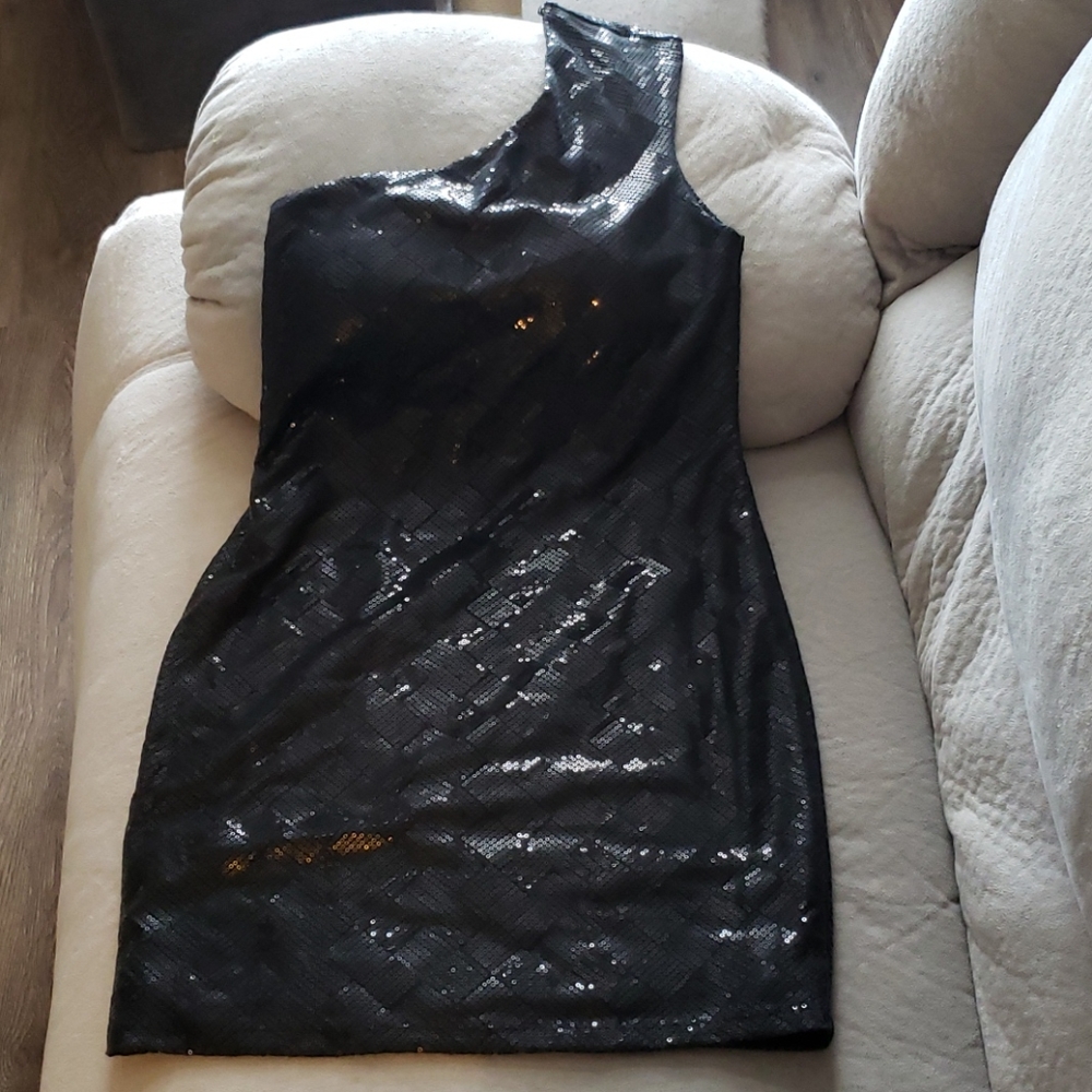 Forever 21 black sequin dress